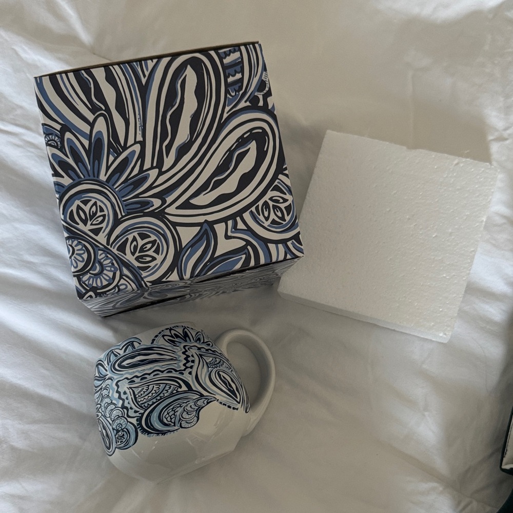 Lilly Pulitzer Blue & White Floral Ceramic Mug